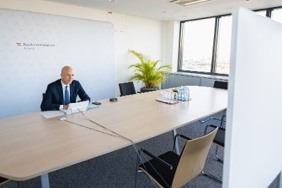 Am 18. J&auml;nner 2022 nahm Bundesminister Martin Kocher an einer Videokonferenz teil.