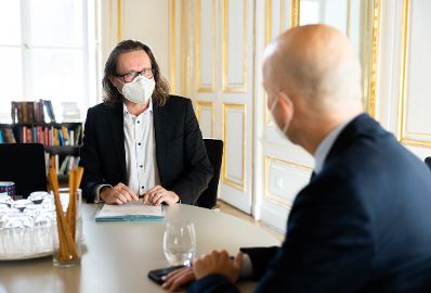 Am 19. J&auml;nner 2022 traf Bundesminister Martin Kocher (r.) Bundesminister Martin Polaschek (l.) zu einem Arbeitsgespr&auml;ch.