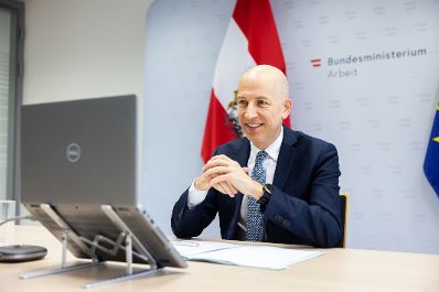 Am 20. J&auml;nner 2022 nahm Bundesminister Martin Kocher an einer Videokonferenz teil.