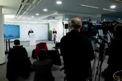 Am 08. Februar 2022 fand eine Pressekonferenz mit Bundesminister Martin Kocher (im Bild) zum Arbeitsmarkt statt.