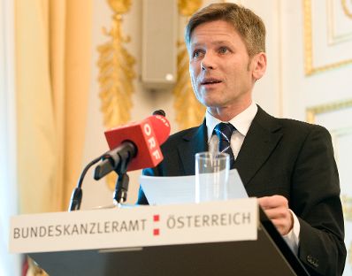 Am 28. J&auml;nner 2010 fand anl&auml;sslich des 4. Europ&auml;ischen Datenschutztages im Bundeskanzleramt die Veranstaltung &quot;Datenschutzrechtliche Herausforderungen im 21. Jahrhundert&quot; statt. Im Bild Staatssekr&auml;ter Josef Ostermayer.