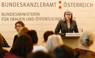 Am 12. Mai 2010 wurden im Bundeskanzleramt in Wien die Johanna-Dohnal-F&ouml;rderpreise an Dissertantinnen und Diplomandinnen, die ein technisches und/oder feministisches Studium absolvieren verliehen.