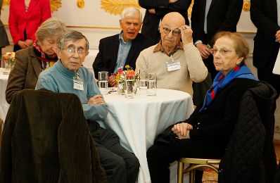 Am 25. April 2012 begr&uuml;&szlig;te Staatssekret&auml;r Josef Ostermayer Auslands&ouml;sterreicherInnen des Jewish Welcome Service im Bundeskanzleramt.