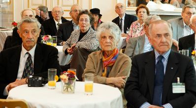 Am 25. April 2012 begr&uuml;&szlig;te Staatssekret&auml;r Josef Ostermayer Auslands&ouml;sterreicherInnen des Jewish Welcome Service im Bundeskanzleramt.