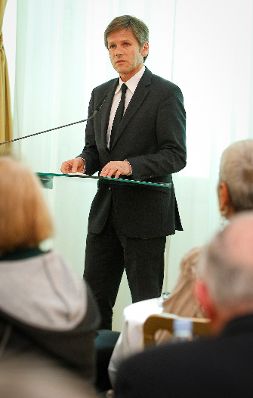 Am 25. April 2012 begr&uuml;&szlig;te Staatssekret&auml;r Josef Ostermayer Auslands&ouml;sterreicherInnen des Jewish Welcome Service im Bundeskanzleramt.
