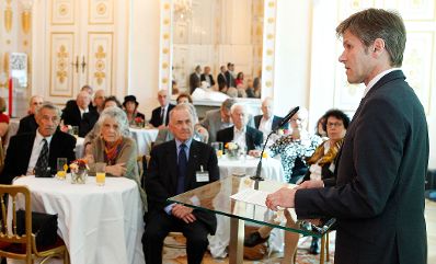 Am 25. April 2012 begr&uuml;&szlig;te Staatssekret&auml;r Josef Ostermayer Auslands&ouml;sterreicherInnen des Jewish Welcome Service im Bundeskanzleramt.