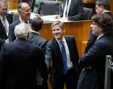 Am 10. Oktober 2012 hielt Staatssekret&auml;r Josef Ostermayer eine Rede bei der Parlamentarischen Enquete: &quot;Zukunft Land: Trends, Herausforderungen und L&ouml;sungen&quot; im Parlament.