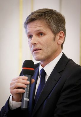 Am 8. M&auml;rz 2013 hielt Staatssekret&auml;r Josef Ostermayer die Er&ouml;ffnungsrede zur Preisverleihung &quot;Human Rights Book Award&quot; im Bundeskanzleramt.