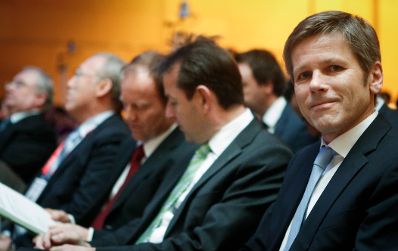 Am 4. Februar er&ouml;ffnete Staatssekret&auml;r Josef Ostermayer (r.) die European Wind Energy Association 2013 im Messezentrum Wien.