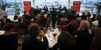 Am 7. Mai 2014 nahm Kunst- und Kulturminister Josef Ostermayer am 2. Casinos Austria Kultur Talk &bdquo;F&uuml;r die Kunst zu leben, von der Kunst zu leben&ldquo; im Justizcafe teil.