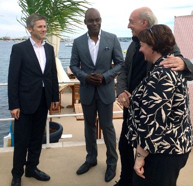 Am 16. Mai 2014 besuchte Bundesminister Josef Ostermayer die Weltpremiere des &Ouml;sterreichischen Filmes &bdquo;Amour Fou&ldquo; bei den Filmfestspielen in Cannes. Im Bild Josef Ostermayer (l.) mit dem Pr&auml;sidenten des Toronto International Film Festival Cameron Bailey (m.).