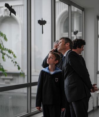 Am 12. September 2014 besuchte Kunst- und Kulturminister Josef Ostermayer (r.) die Wiener S&auml;ngerknaben.