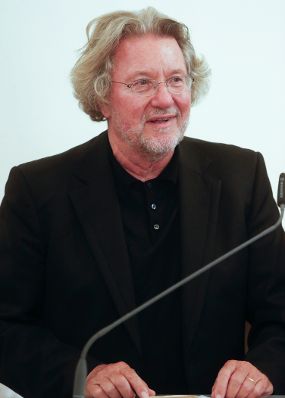 Am 23. September 2014 &uuml;berreichte Kunst- und Kulturminister Josef Ostermayer das &Ouml;sterreichische Ehrenkreuz f&uuml;r Wissenschaft und Kunst an Renate und Peter Loidolt (im Bild).
