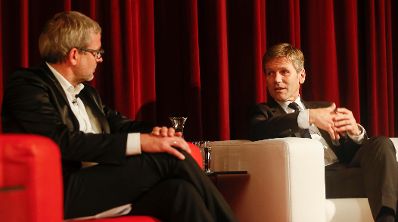 Am 22. Oktober 2014 nahm Kunst- und Kulturminister Josef Ostermayer an der Pr&auml;sentation der 9. DVD-Edition "&Ouml;sterreichischer Film - Edition Der Standard" teil.