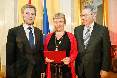 Am 20. J&auml;nner 2015 fand die &Uuml;berreichung des &Ouml;sterreichischen Kunstpreises 2014 mit Kunst -und Kulturminister Josef Ostermayer und Bundespr&auml;sident Heinz Fischer in der Pr&auml;sidentschaftskanzlei statt.
