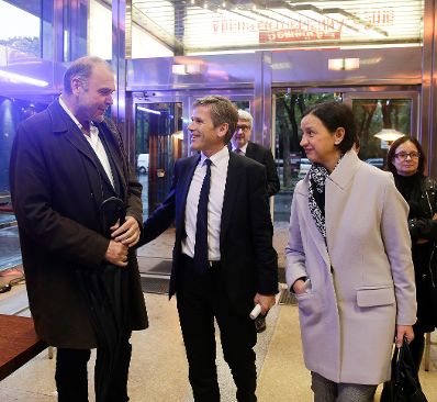 Am 8. Oktober 2015 lud Kunst- und Kulturminister Josef Ostermayer zur Verleihung des Gro&szlig;en &Ouml;sterreichischen Staatspreises 2015 an Elke Delugan-Meissl und Roman Delugan im Gartenbaukino ein.