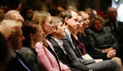 Am 19. Oktober 2015 er&ouml;ffnete Kunst- und Kulturminister Josef Ostermayer die Ausstellung Joseph Cornell im Kunsthistorischen Museum.