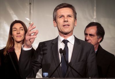 Am 20. November 2015 er&ouml;ffnete Kunst- und Kulturminister Josef Ostermayer (im Bild) die Ausstellung &quot;Olafur Eliasson: Baroque Baroque&quot; im Winterpalais.