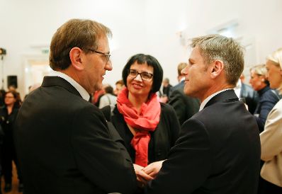 Am 21. J&auml;nner 2016 er&ouml;ffnete Kunst- und Kulturminister Josef Ostermayer (r.) den Neujahrsempfang im MuseumsQuartier. Im Bild mit dem Direktor des MuseumsQuartiers Christian Strasser (l.).