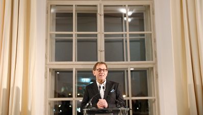 Am 21. J&auml;nner 2016 er&ouml;ffnete Kunst- und Kulturminister Josef Ostermayer den Neujahrsempfang im MuseumsQuartier. Im Bild MQ-Direktor Christian Strasser.