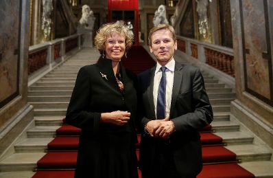 Am 7. M&auml;rz 2016 er&ouml;ffnete Kunst- und Kulturminister Josef Ostermayer (r.) die Ausstellung &quot;Feste feiern&quot; im Kunsthistorischen Museum. Im Bild mit der Direktorin des Kunsthistorischen Museums Sabine Haag (l.).