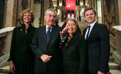 Am 7. M&auml;rz 2016 er&ouml;ffnete Kunst- und Kulturminister Josef Ostermayer (r.) die Ausstellung &quot;Feste feiern&quot; im Kunsthistorischen Museum. Im Bild mit Bundespr&auml;sident Heinz Fischer (m.l.) mit Ehefrau Margit (m.r.) und der Direktorin des Kunsthistorischen Museums Sabine Haag (l.).