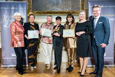 Am 5. November 2024 nahm Bundesministerin Susanne Raab (2.v.r.) am Gala-Abend der MedienL&Ouml;WINNEN 2024 im Haus der Industrie teil.