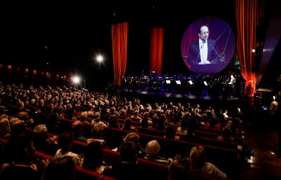 Am 17. Juli 2019 reiste Bundesminister Alexander Schallenberg (im Bild) anl&auml;sslich der Er&ouml;ffnung der Bregenzer Festspiele nach Bregenz.