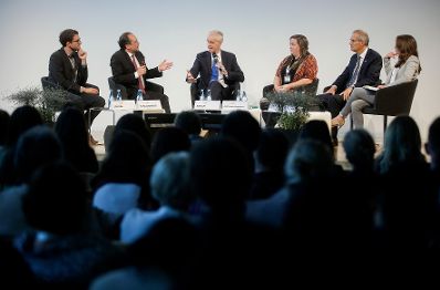 Am 27. August 2019 nahm Bundesminister Alexander Schallenberg am Forum Alpbach teil. Im Bild beim Panel: &bdquo;Brexit: Aufbruch ins Ungewisse&ldquo;.