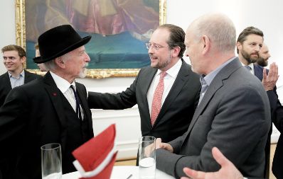 Am 19. September 2019 lud Bundeskanzlerin Brigitte Bierlein gemeinsam mit Bundesminister Alexander Schallenberg zum Empfang zu Rosch Ha Schana ins Bundeskanzleramt ein.