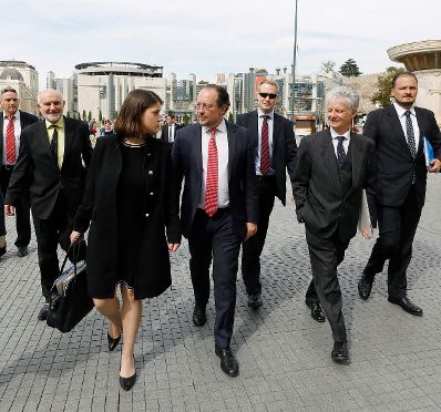 Am 7. Oktober 2019 besuchte Bundesminister Alexander Schallenberg (m.l.) Skopje. Im Bild bei dem Arbeitsgespr&auml;ch mit Bujar Osmani, Vize-Ministerpr&auml;sident Nordmazedoniens.