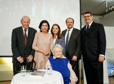 Am 8. November 2019 nahm Bundesminister Alexander Schallenberg an der Gedenkmatinee anl&auml;sslich der Novemberpogrome teil.