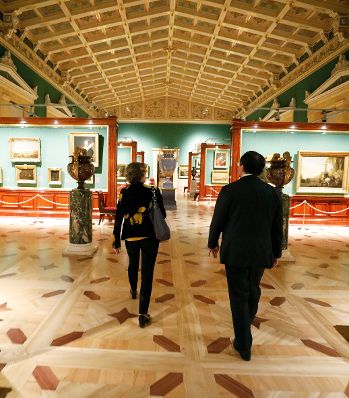 Am 16. November 2019 reiste Bundesminister Alexander Schallenberg anl&auml;sslich eines Arbeitsbesuchs nach Sankt Petersburg. Im Bild beim Besuch des Eremitage.