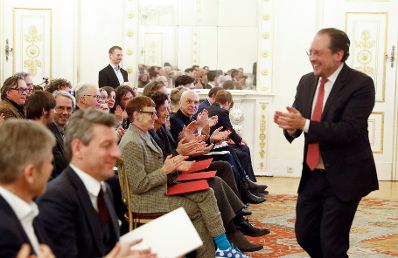 Am 25. November 2019 verlieh Bundesminister Alexander Schallenberg den &Ouml;sterreichischer Kunstpreis und Hans Hollein Kunstpreis 2019.