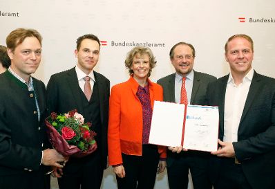 Am 29. November 2019 fand der Festakt 10-J&auml;hriges Jubil&auml;um der Ratifizierung der UNESCO Konvention und Verleihung der Urkunden an die Aufnahme Immaterielles Kulturerbe.