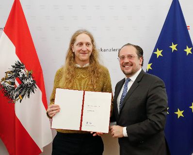 Am 6. Dezember 2019 nahm Bundesminister Alexander Schallenberg an der Verleihung der &quot;outstanding artist awards&quot; im Bundeskanzleramt teil.