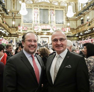 Am 1. J&auml;nner 2020 besuchte Bundeskanzlerin Brigitte Bierlein und Bundesminister Alexander Schallenberg (l.) das Neujahrskonzert. Im Bild mit dem kroatischen Minister Gordan Grlić Radman (r.).