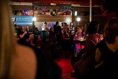 Am 17. Oktober 2019 war Bundesministerin Ines Stilling in der Frauenberatungsstelle Mostviertel in Amstetten zu Gast, wo das 30-j&auml;hrige Bestehen der Einrichtung gefeiert wurde.