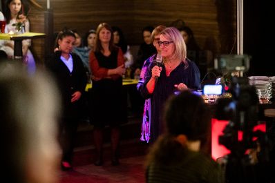 Am 17. Oktober 2019 war Bundesministerin Ines Stilling in der Frauenberatungsstelle Mostviertel in Amstetten zu Gast, wo das 30-j&auml;hrige Bestehen der Einrichtung gefeiert wurde. Im Bild Landesr&auml;tin Ulrike K&ouml;nigsberger-Ludwig.