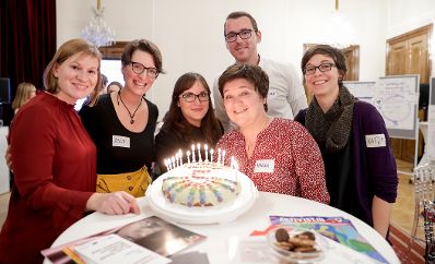 Am 22. Oktober 2019 er&ouml;ffnete Bundesministerin Ines Stilling den Expert*innen-Workshop zur Vorbereitung auf das 25-j&auml;hrige Jubil&auml;um der letzten Weltfrauenkonferenz in Peking &bdquo;Peking+25&ldquo;, in dem &uuml;ber innovative Ideen zur St&auml;rkung der Frauenrechte und Geschlechtergleichstellung diskutiert wird.