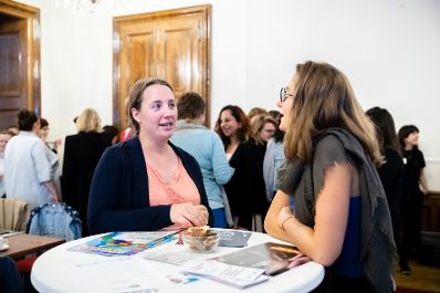 Am 22. Oktober 2019 er&ouml;ffnete Bundesministerin Ines Stilling den Expert*innen-Workshop zur Vorbereitung auf das 25-j&auml;hrige Jubil&auml;um der letzten Weltfrauenkonferenz in Peking &bdquo;Peking+25&ldquo;, in dem &uuml;ber innovative Ideen zur St&auml;rkung der Frauenrechte und Geschlechtergleichstellung diskutiert wird.