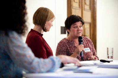 Am 22. Oktober 2019 er&ouml;ffnete Bundesministerin Ines Stilling den Expert*innen-Workshop zur Vorbereitung auf das 25-j&auml;hrige Jubil&auml;um der letzten Weltfrauenkonferenz in Peking &bdquo;Peking+25&ldquo;, in dem &uuml;ber innovative Ideen zur St&auml;rkung der Frauenrechte und Geschlechtergleichstellung diskutiert wird.