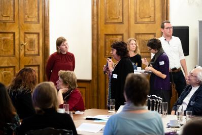 Am 22. Oktober 2019 er&ouml;ffnete Bundesministerin Ines Stilling den Expert*innen-Workshop zur Vorbereitung auf das 25-j&auml;hrige Jubil&auml;um der letzten Weltfrauenkonferenz in Peking &bdquo;Peking+25&ldquo;, in dem &uuml;ber innovative Ideen zur St&auml;rkung der Frauenrechte und Geschlechtergleichstellung diskutiert wird.