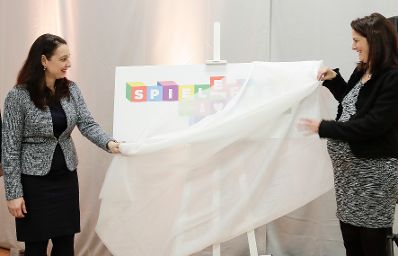 Am 15. November 2019 er&ouml;ffnete Bundesministerin Ines Stilling das Wiener Spielefest im Austria Center Vienna.