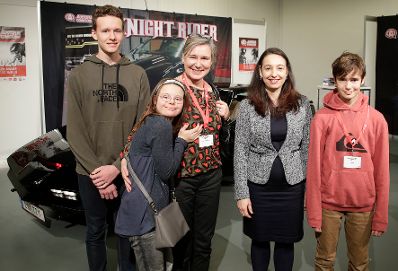 Am 15. November 2019 er&ouml;ffnete Bundesministerin Ines Stilling das Wiener Spielefest im Austria Center Vienna.