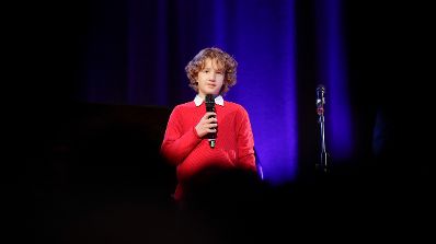 Anl&auml;sslich des bevorstehenden 30-j&auml;hrigen Jubil&auml;ums der UNO-Kinderrechtekonvention hat das Bundeskanzleramt einen Internationalen Kompositionswettbewerb unter dem Motto &bdquo;Sounds of Children`s Rights&ldquo; ausgeschrieben. Die preisgekr&ouml;nten Werke wurden im Rahmen des Konzerts &bdquo;Sounds of Children`s Rights&ldquo; uraufgef&uuml;hrt. Bundesministerin Ines Stilling er&ouml;ffnete die Veranstaltung. Im Rahmen des Konzertabends wurde die Komposition &bdquo;Children: freedom of choice&ldquo; von Timofey Ipatov (12) &ndash; Moskau, Russland uraufgef&uuml;hrt. Timofey Ipatov wurde von Bundesministerin Stilling ausgezeichnet.
