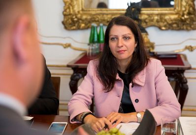 Am 5. Oktober 2016 empfing Staatssekret&auml;rin Muna Duzdar (im Bild) den Pr&auml;sidenten des Bundesrates Mario Lindner.