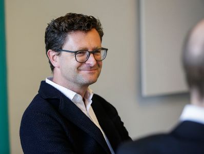 Am 20. Oktober 2016 nahm Staatssekret&auml;rin Muna Duzdar am Pressegespr&auml;ch AT:net - "Letzte Chance auf Millionenf&ouml;rderung f&uuml;r innovative digitale Unternehmen im Jahr 2016" teil. Im Bild Wolfgang Schreiner, CEO NOUS Wissensmanagement GmbH.