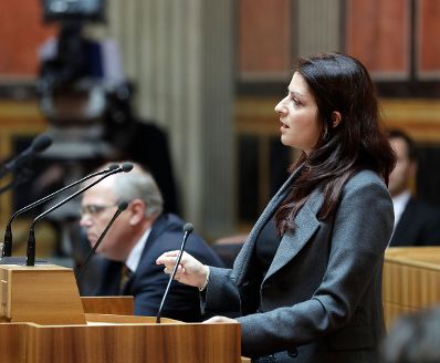 Am 16. November 2016 nahm Staatssekret&auml;rin Muna Duzdar (r.) an der Enquete des Bundesrates zum Thema &quot;#DigitaleCourage&quot; teil. Im Bild mit Wolfgang Brandstetter, Bundesminister f&uuml;r Justiz.