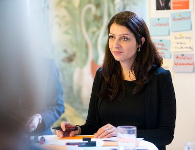 Am 28. November 2016 fand der Vernetzungs- und Workshoptag &quot;#GegenHassimNetz&quot; statt. Im Bild Staatssekret&auml;rin Muna Duzdar.